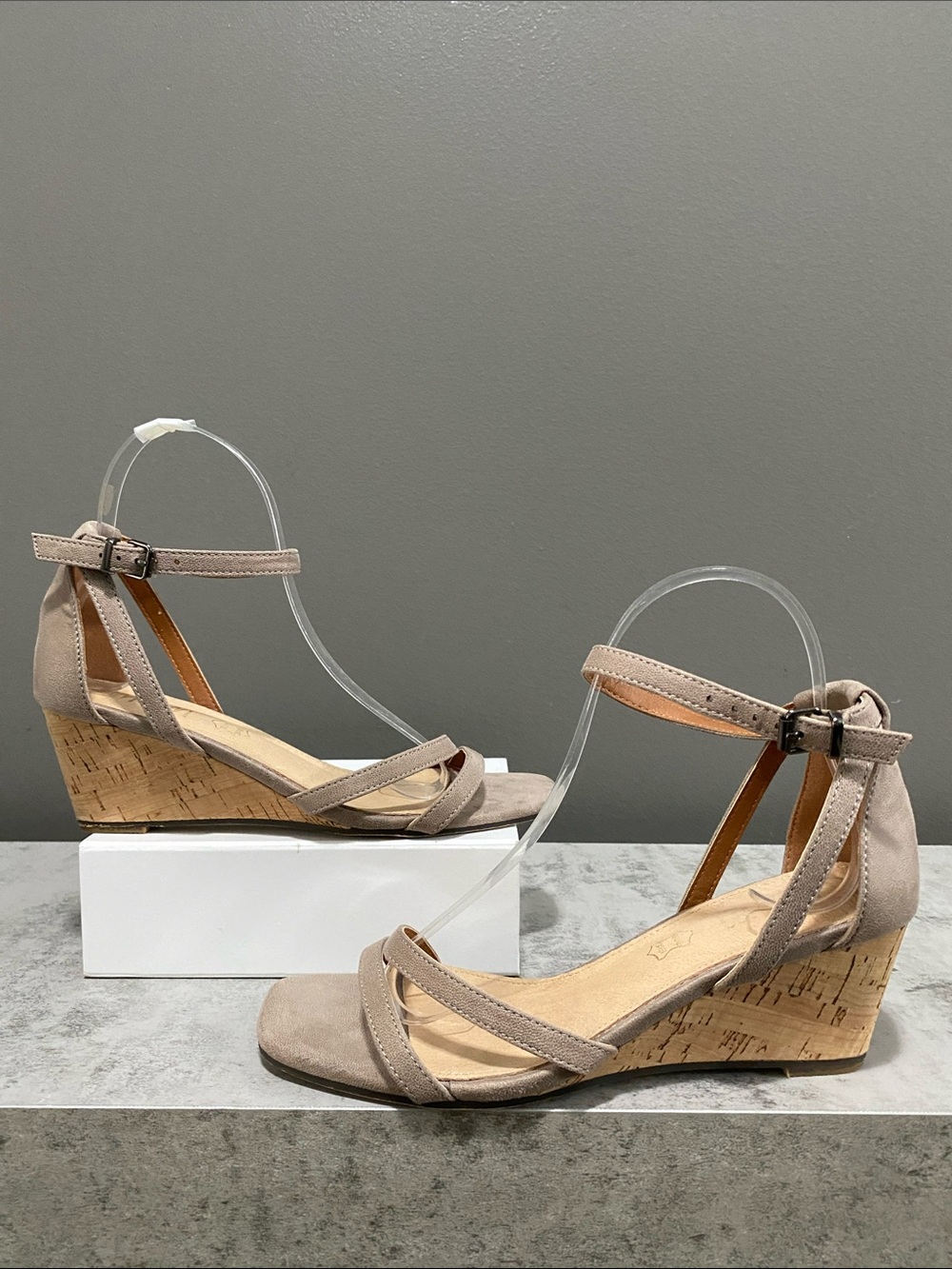 Mi.iM Women's Leather Taupe Wedge Sandals with Ankle Strap Size 6